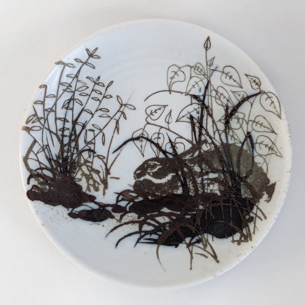 Small Vtg. ROYAL COPENHAGEN Nils Thorsson Rabbit Design Dish Diana Series 5.25"
